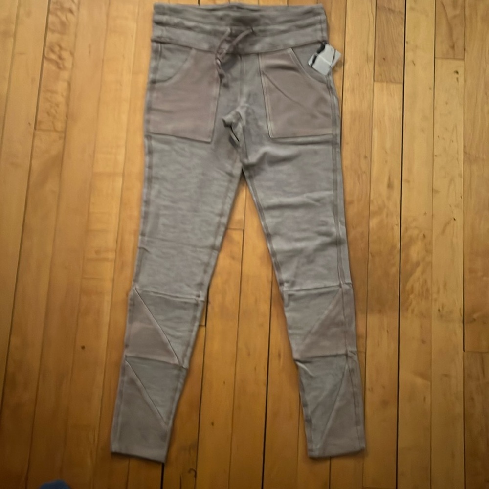 NWT FP Movement Free People Kyoto Leggings Taupe Size Small